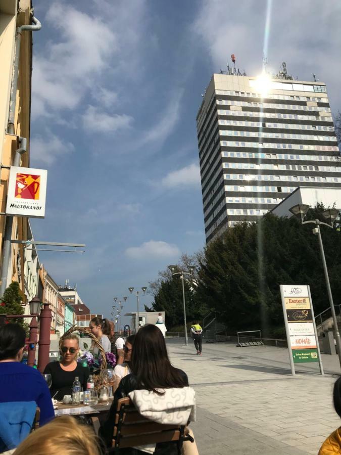 Central Apartments Veszprém Buitenkant foto
